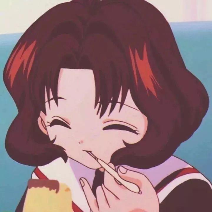开心吃蛋糕的动漫少女 头像