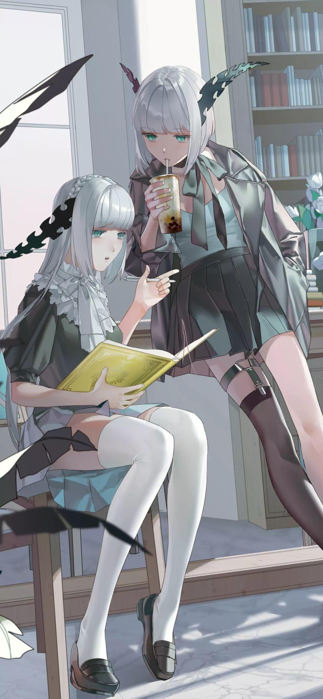 银发少女看书喝奶茶的日常 壁纸