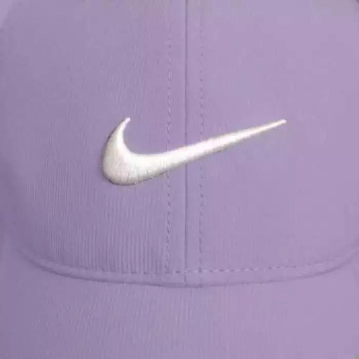 淡紫色Nike棒球帽特写 头像