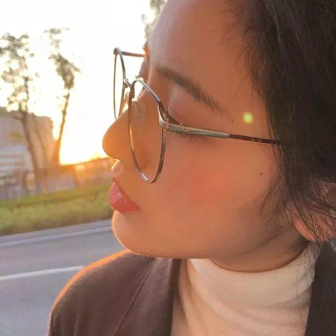 夕阳下的文艺少女侧脸 - 其他头像