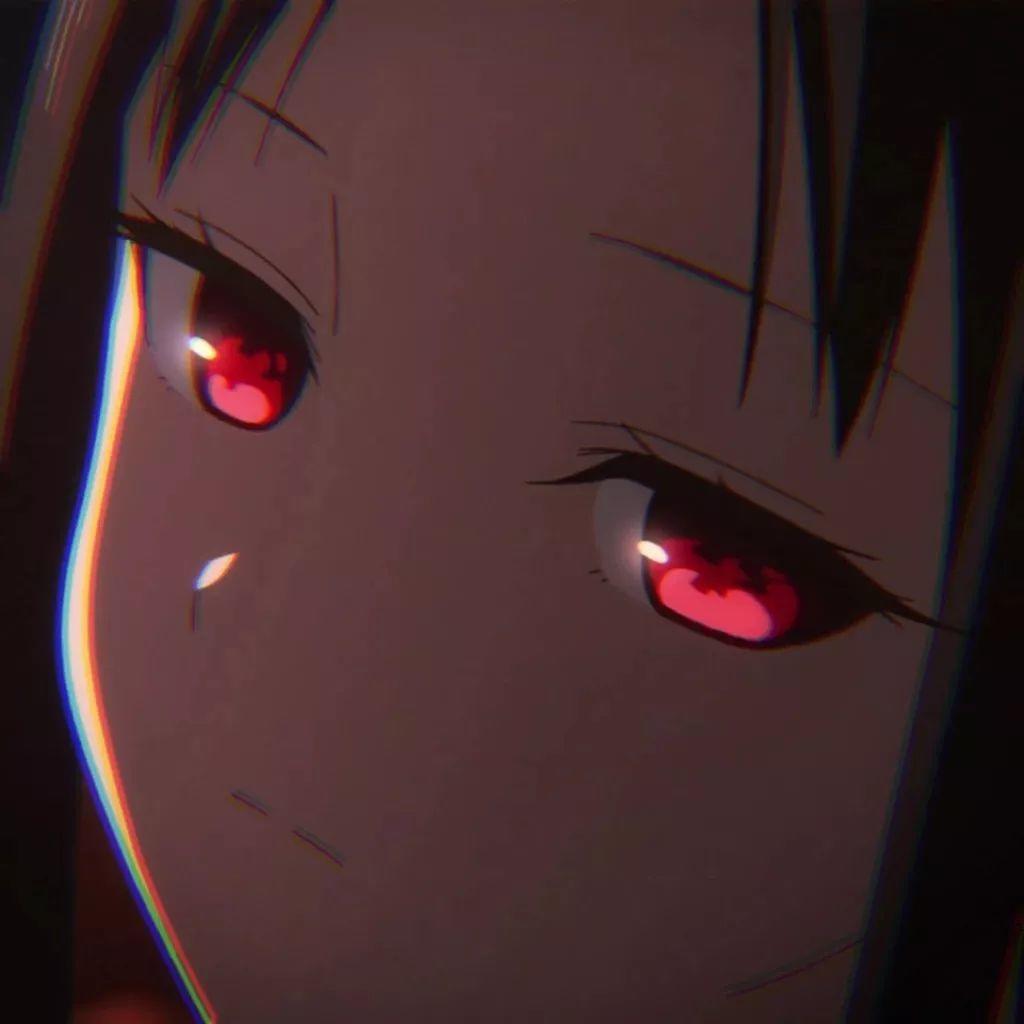 动漫红眼女孩面部特写 头像