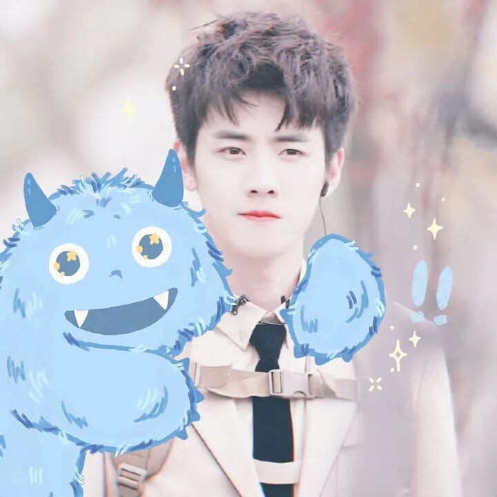 男生被蓝色小怪兽抱住 - 明星头像